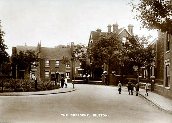 Bilston The Crescent 3 - Old Photos of Bilston