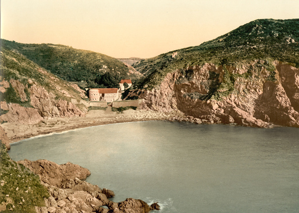 Guernsey Petit Bot 8 - Old Photos of Guernsey