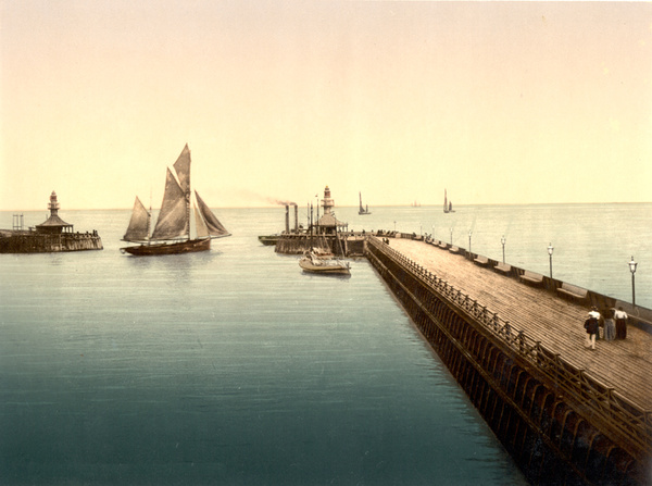 Lowestoft Pier Head 9 - Old Photos of Lowestoft