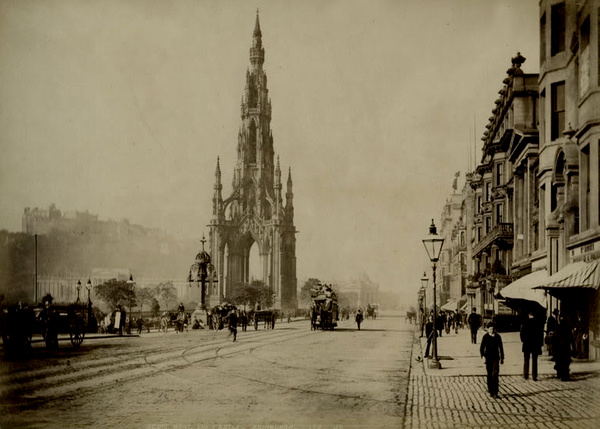 Edinburgh Scott Monument and Castle 5 - Old Photos of Edinburgh