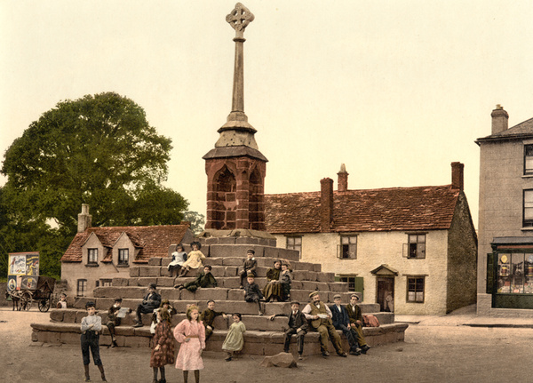 Lydney Cross 3 - Old Photos of Lydney