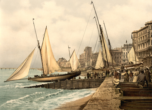 Hastings Beach 9 - Old Photos of Hastings