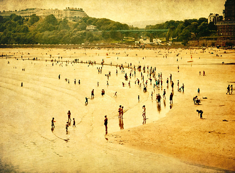  - Summer Nostalgia, Winter Ghosts