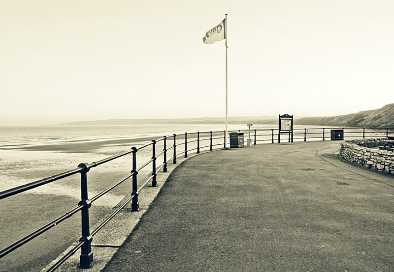  - Summer Nostalgia, Winter Ghosts