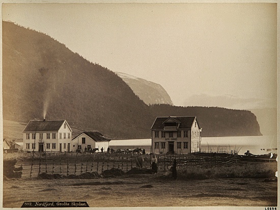  - Knudsen / Lindahl