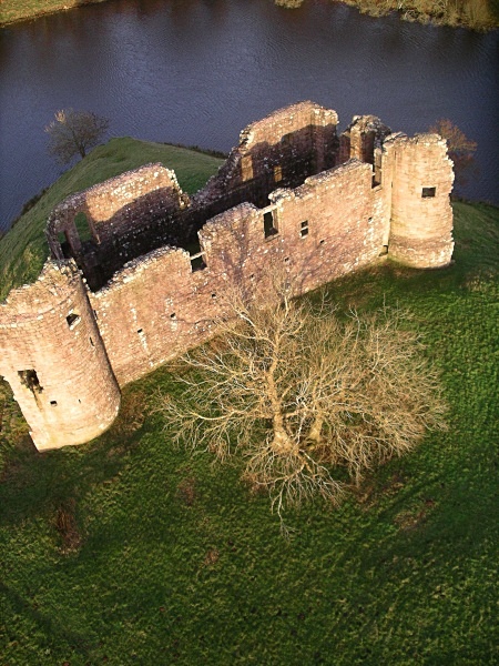 Morton Castle - Thornhill from a Kitestring