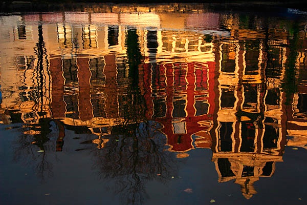<center>Amsterdam waterfront</center><br> - <font color=yellow>Holland</font>