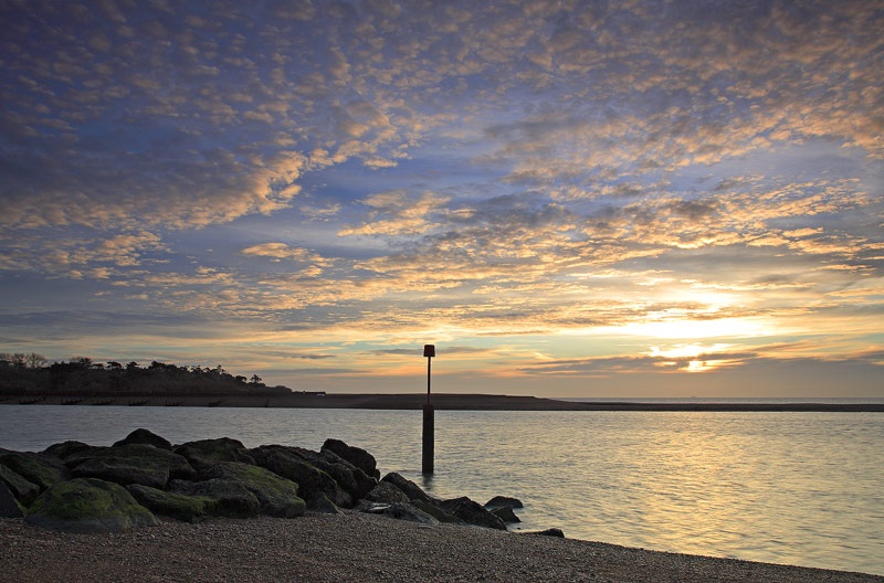 <center>Sunrise at Felixstowe Ferry</center><br> - <font color=yellow>Suffolk</font>
