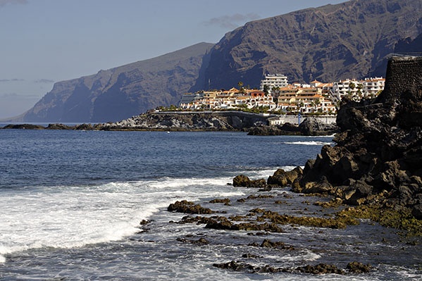 Los Gigantes, Tenerife - <font color=yellow>Spanish Parts</font>