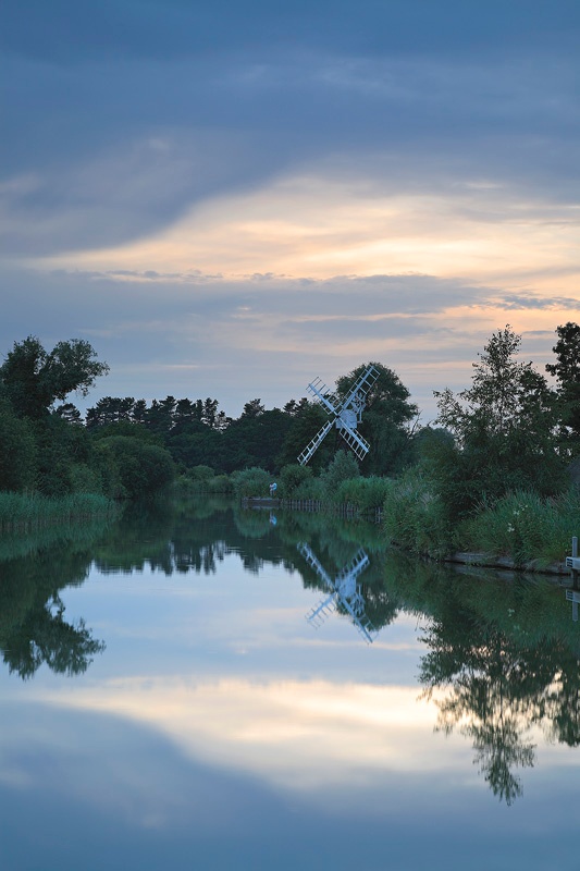 <center>Stillness</center> - <font color=yellow>Norfolk</font>