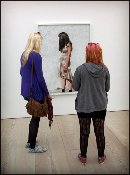 Blonde, brunette and redhead at the Saatchi - Picture Gallery