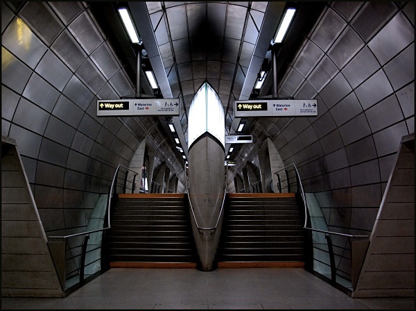 Southwark Station - ARPS Images