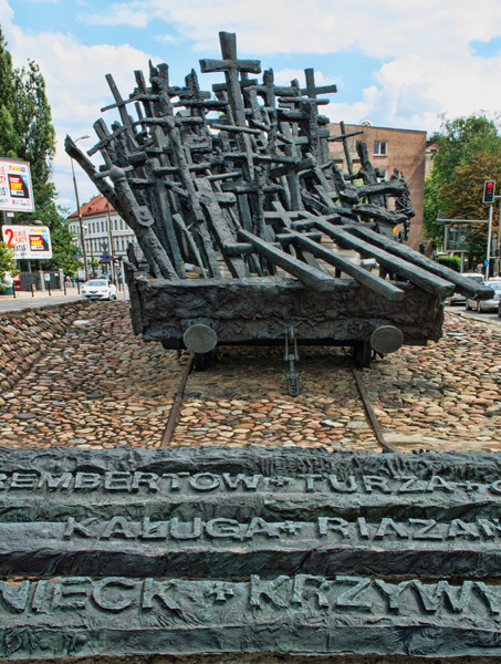 Warsaw Memorial - Travels Abroad
