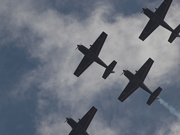 Blades Display Team - Planes & Helicopters