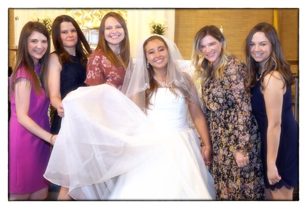 Bride and her bridesmaids - Kim and Jordan, COVID19 Wedding, No reception