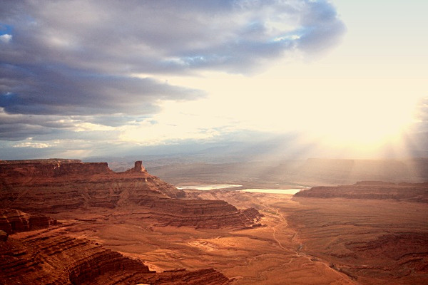 Sunrise in the Canyonlands - Utah- Arches, Monument Valley, Canyonlands