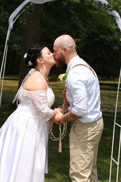 The First Kiss, Evergreen lake - Oak Openings Wedding