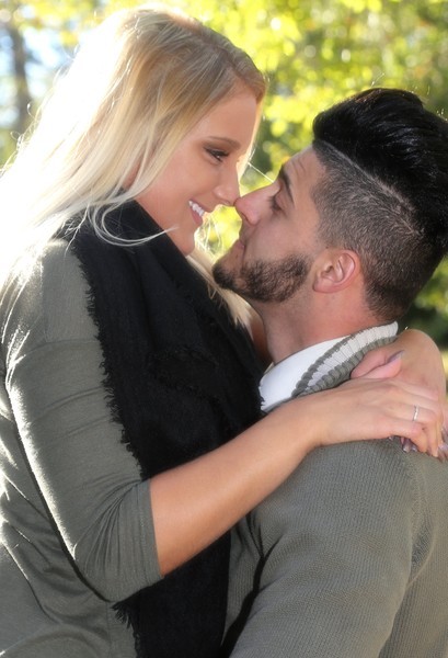The Nose Kiss - Portraits