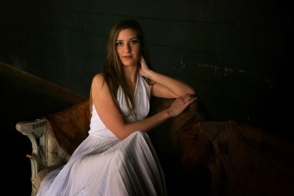  - Glamour and location