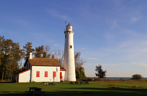 Sturgeon Point Lighthouse - Lighthouses