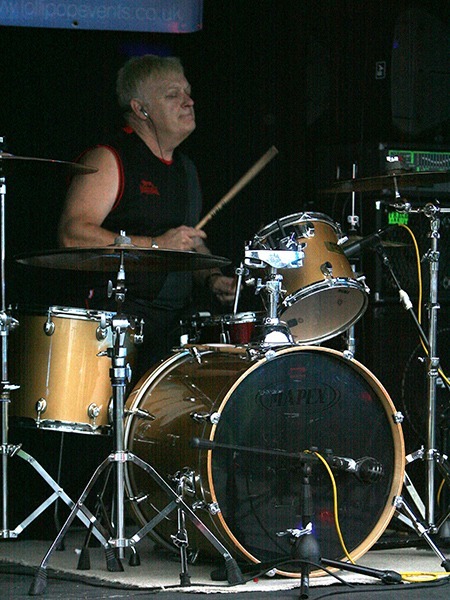 RT5B5957 - Suburbanstar at Chislehurst Rocks