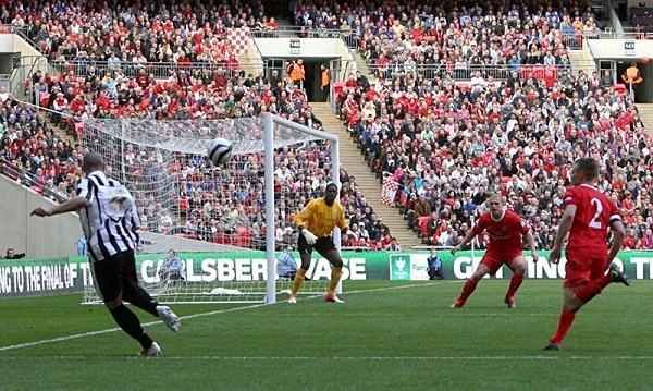 24_RT5B0219 - FA Carlsberg Vase Final 2013