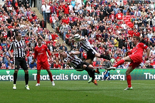 78_RT5B0419 - FA Carlsberg Vase Final 2013