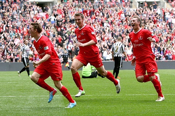 61_RT5B0369 - FA Carlsberg Vase Final 2013