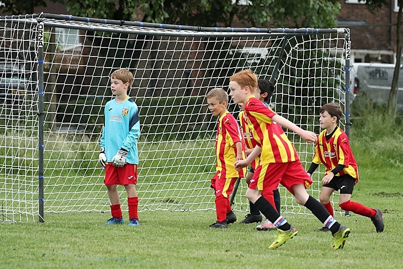 0411_AMT_4828 - Farnborough OBG FC Under 9s at Baldon Sports Tournament