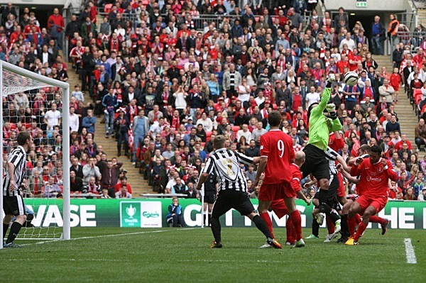 79_RT5B0426 - FA Carlsberg Vase Final 2013
