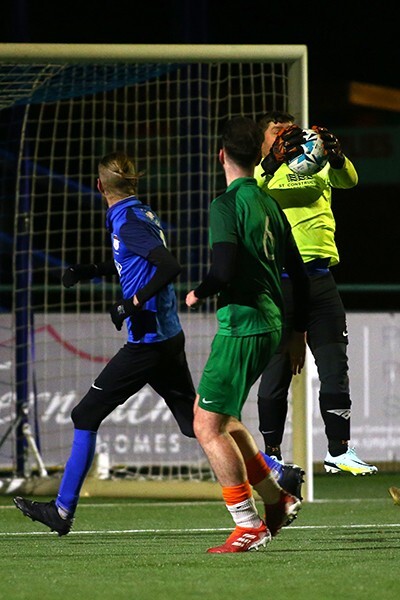 0451_BV8Q9087 - Sands United (Kent) v. Essex Referees