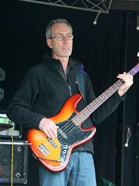 RT5B5975 - Suburbanstar at Chislehurst Rocks