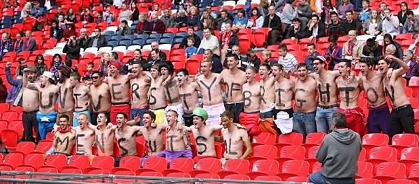 03_RT5B0128 - FA Carlsberg Vase Final 2013