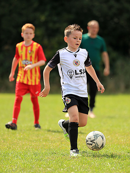 0032 - Farnborough OBG U9s v. Bromley FC U9s