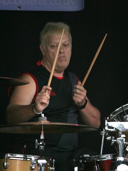 RT5B5948 - Suburbanstar at Chislehurst Rocks