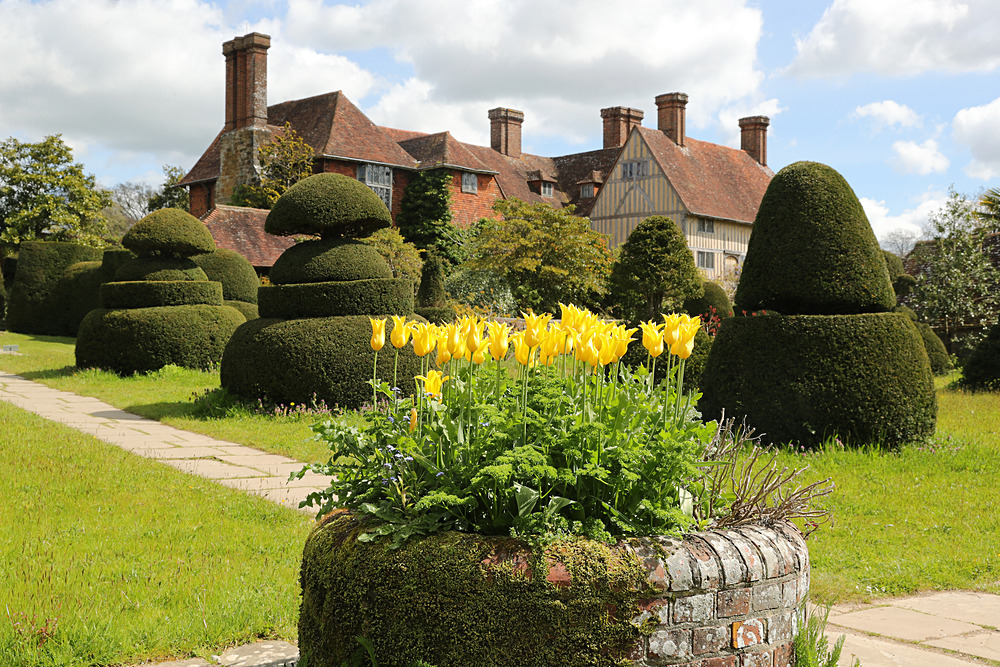 AW1I5182 - Great Dixter April 2024