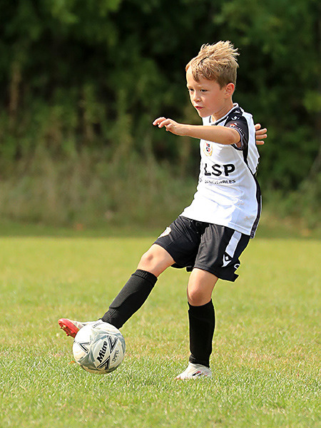 0010 - Farnborough OBG U9s v. Bromley FC U9s