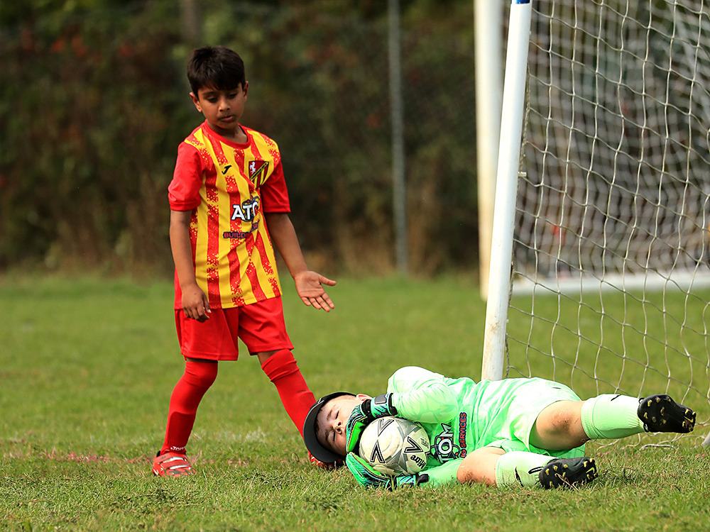 0076 - Farnborough OBG U9s v. Bromley FC U9s