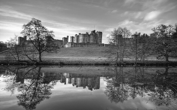 Alnwick Castle - Black & White