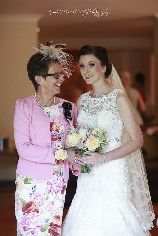 019_Carly  Ryan Blog - Wedding Photography at Canada Lodge