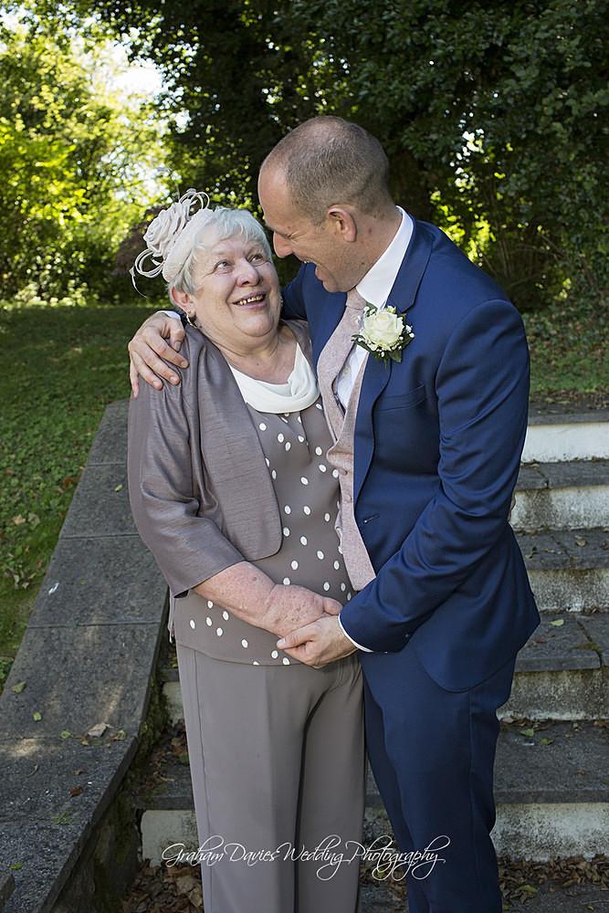 112_blog wedding pictures - Wedding Photography at Pencoed House
