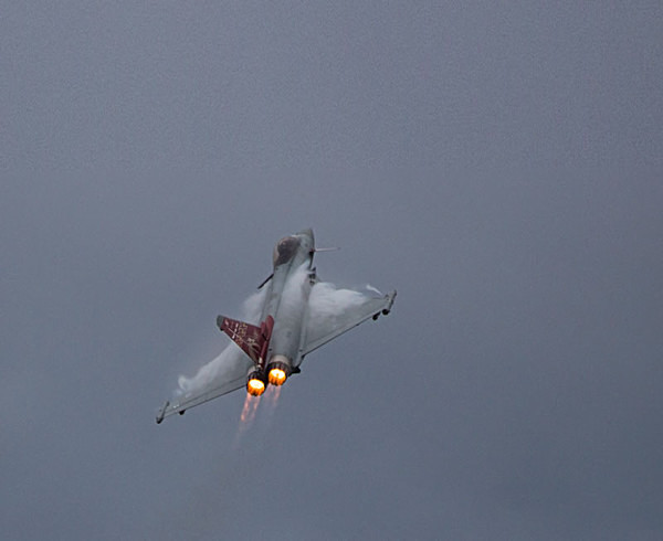 euro fighter typhoon southport air show southport spitfire lancaster bomber typhoon petercostellophoography