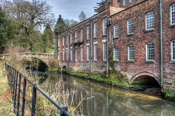 Quarry Bank Mill national trust cotton spinning quarry bank