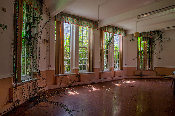 WHITCHURCH HOSPITAL (CARDIFF COUNTY ASYLUM) Cardiff City Asylum Welsh Metropolitan War Hospital  National Health Service Urbex Urban Exploration pete