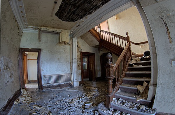 High Royds Hospital asylum urbex urban exploration hospital West Riding Pauper Lunatic Asylum peter costello  High Royds asylum