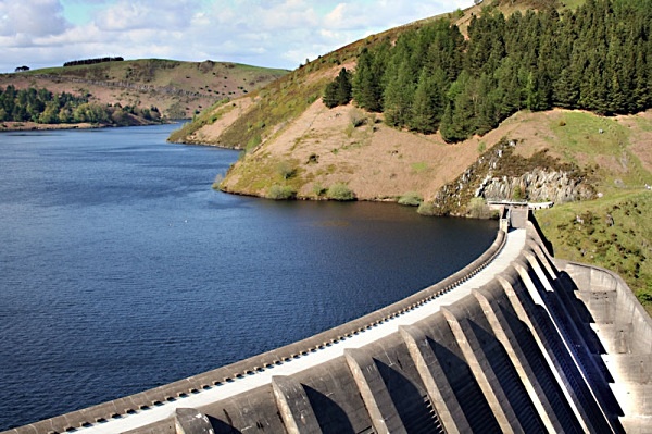 Landscape Photography landscape moorland m62 dovestone canon 100d nature saddleworth moor isle of man obolisk landscape photography peter costello