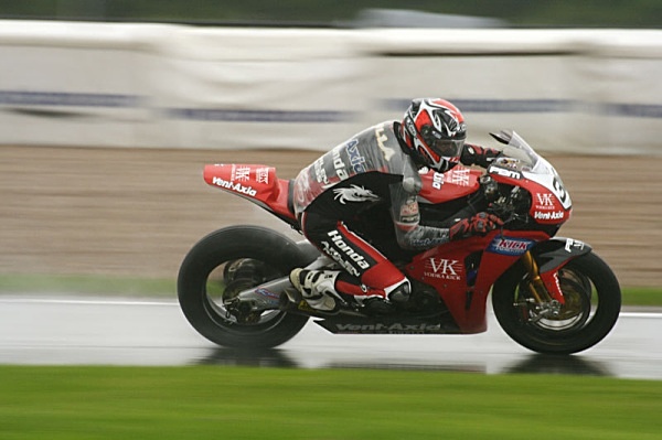 ducati motogp valentino rossi max biaggi silverstone donnington park rossi the doctor yamaha honda susuki