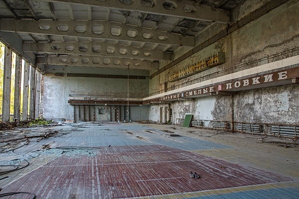 Chernobyl Pripyat Dugar Radar urbex Urban Exploration Ukraine Reactor no4  Chernobyl Nuclear Power Plant Pripyat Ghost Town Ferris Wheel Bumper Cars