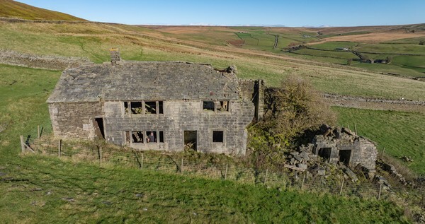 Hardcastle Cragg - Landscapes