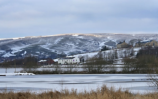 Landscape Photography landscape moorland m62 dovestone canon 100d nature saddleworth moor isle of man obolisk landscape photography peter costello